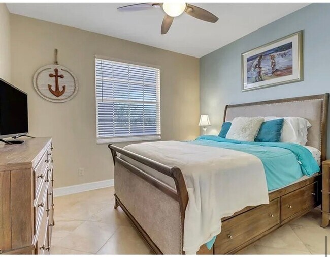 Building Photo - Fully Furnished Seasonal 3-Bed Condo Rental in Windstar