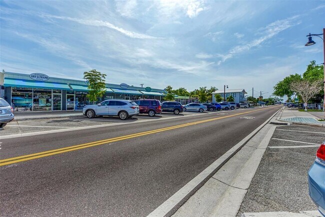 Building Photo - 2400 N Beach Rd