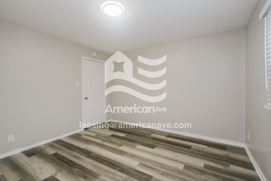 Building Photo - 1511 E Ohio St