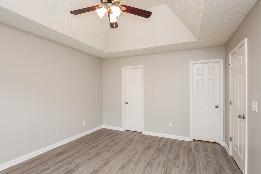 Building Photo - 5539 Princeton Oaks Ln