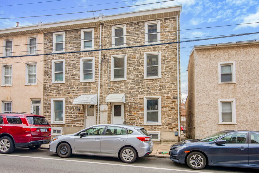 front of house - 4680 Umbria St