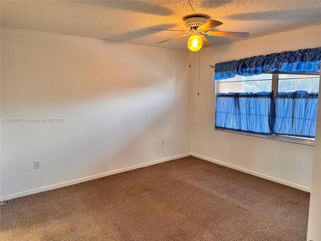 Building Photo - 13105 SW 16th Ct
