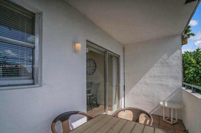 Building Photo - 222 SW 1st St