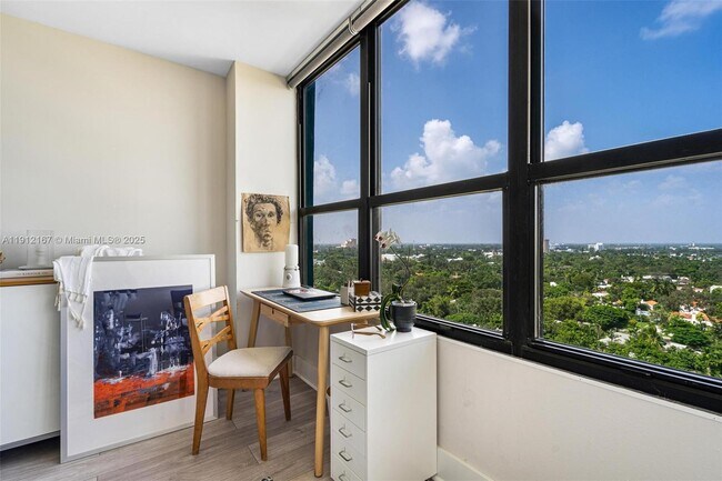 Building Photo - 780 NE 69th St