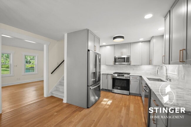 Building Photo - 78 Huspah Creek Dr