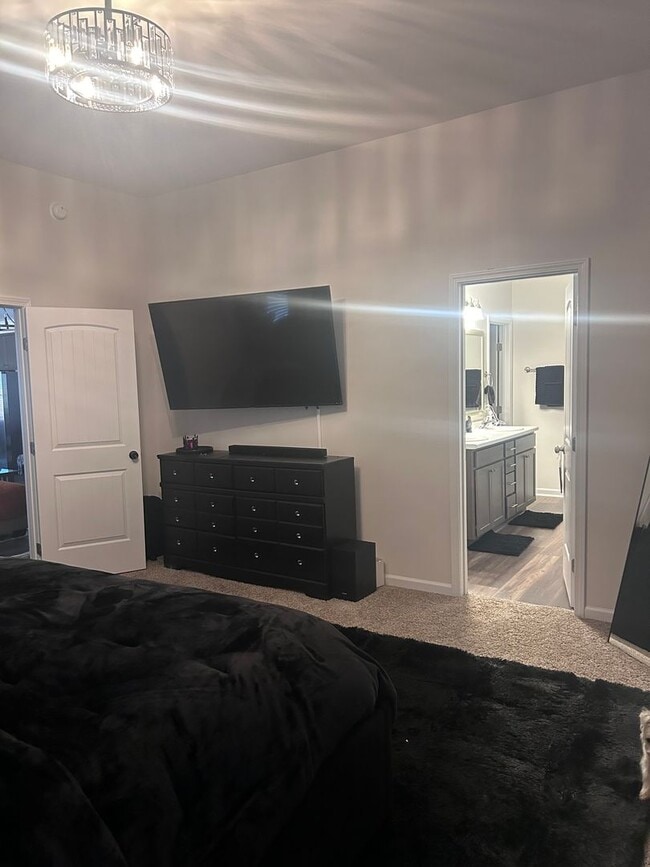 Building Photo - Special Offer: Rent for May is waived. First rent payment is due June 1st. Up to two small pets a...