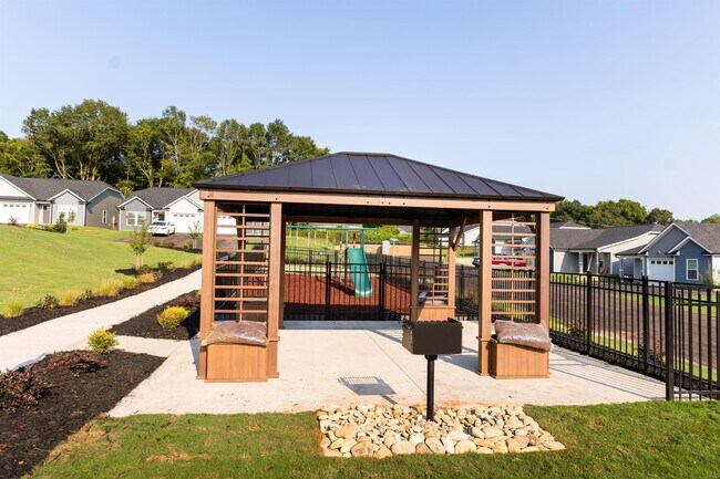 Building Photo - 1003 Magnificent Way