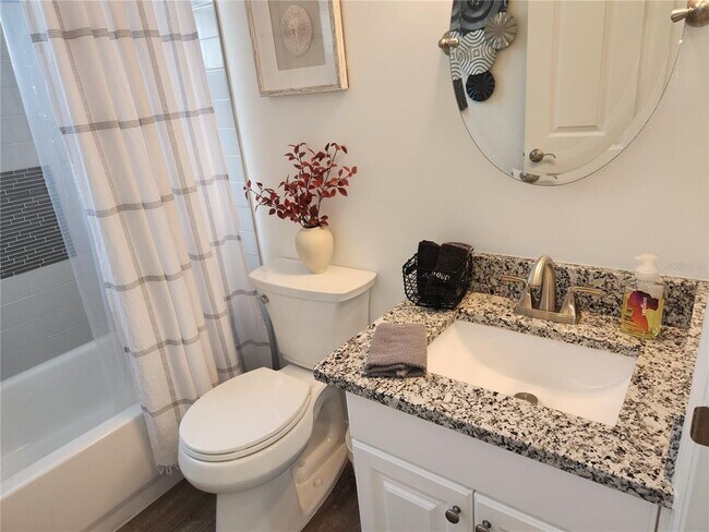 Building Photo - 6503 Fairway Gardens Dr