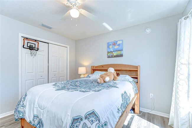 Building Photo - 6731 Castle Green Pl