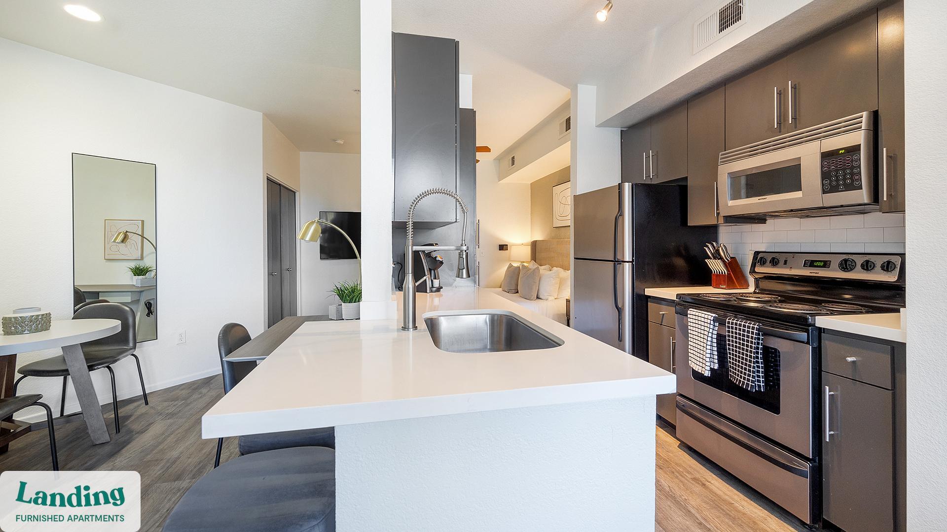 Building Photo - 1001 E Playa Del Norte Dr