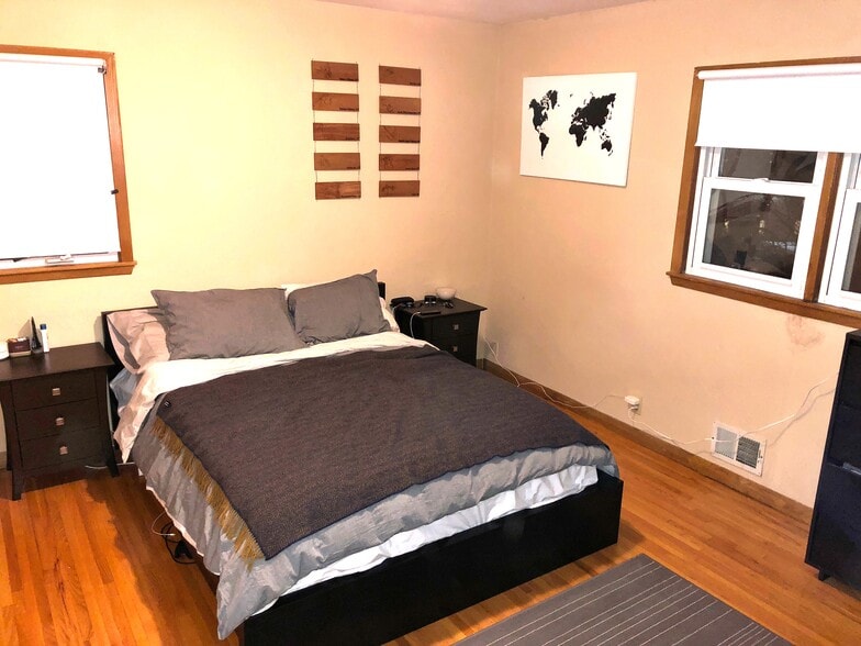 Building Photo - 6725 Eliot View Rd