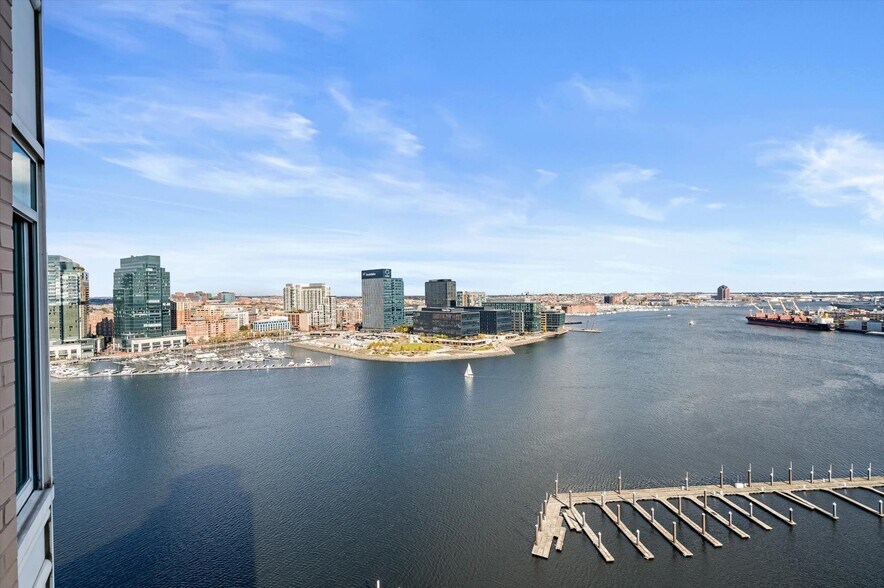 Building Photo - 100 Harborview Dr