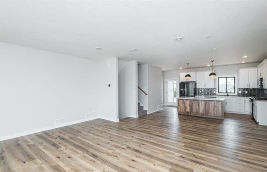Building Photo - 1588 Brandt Dr NE