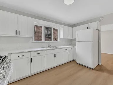 Building Photo - 141 Throop St