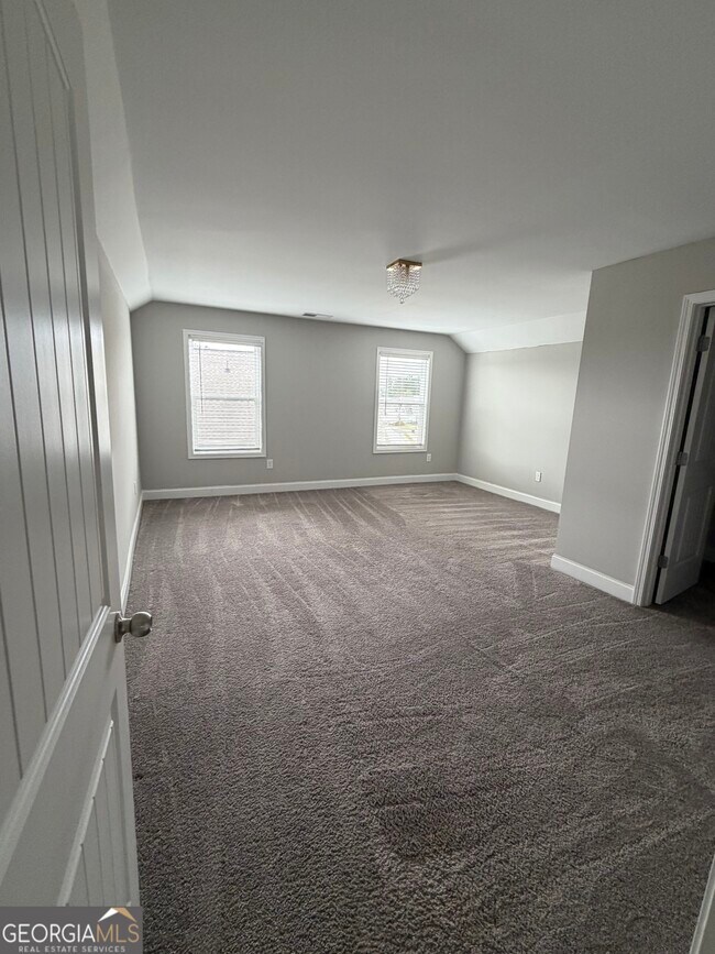 Building Photo - 1120 Riverwalk Manor Dr