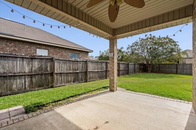 Building Photo - 24348 Wilshire Way
