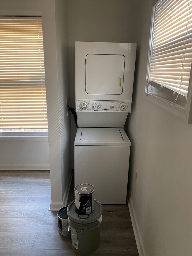 Laundry - 1619 Page St