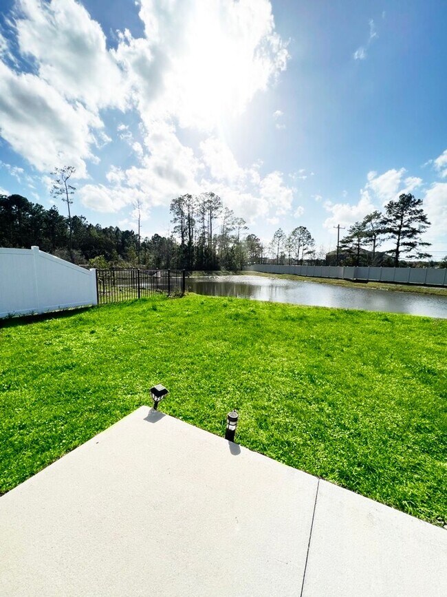 Building Photo - 12024 Sea Grove Pl