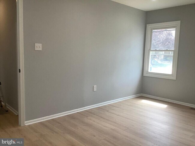 Building Photo - 15114 Laurel Oaks Ln