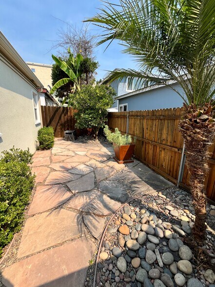 back patio / private - 1105 Grand Ave