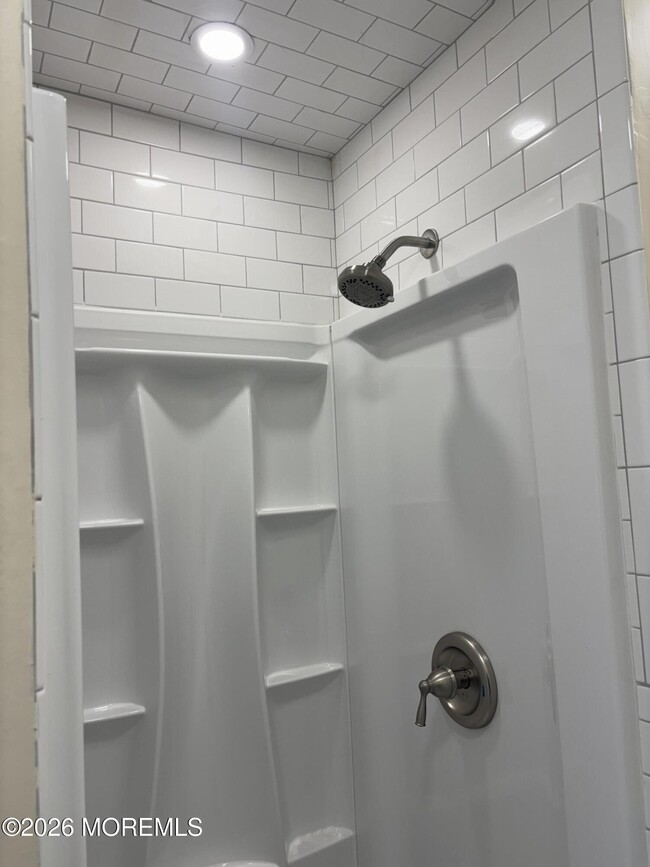 Building Photo - 178 Broad St