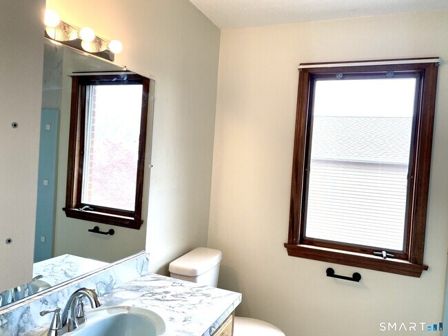 Building Photo - 119 Carroll St