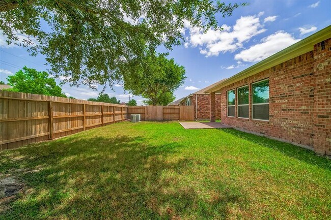 Building Photo - 4435 Calvet Forest Dr