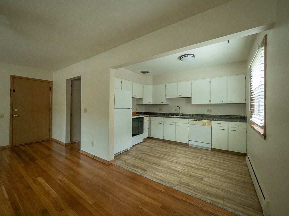 Kitchen from living room - 513 N Midvale Blvd