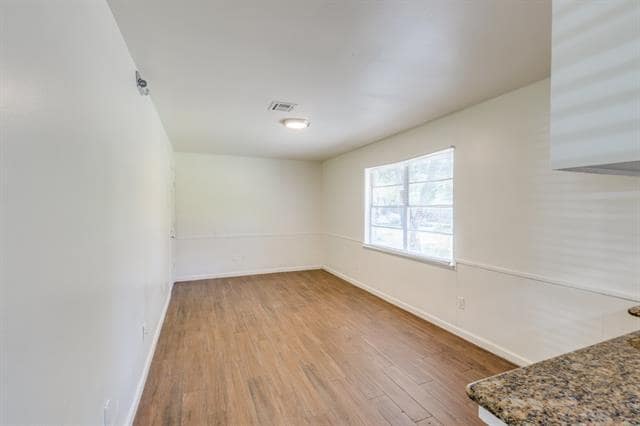 Building Photo - 406 Vance St