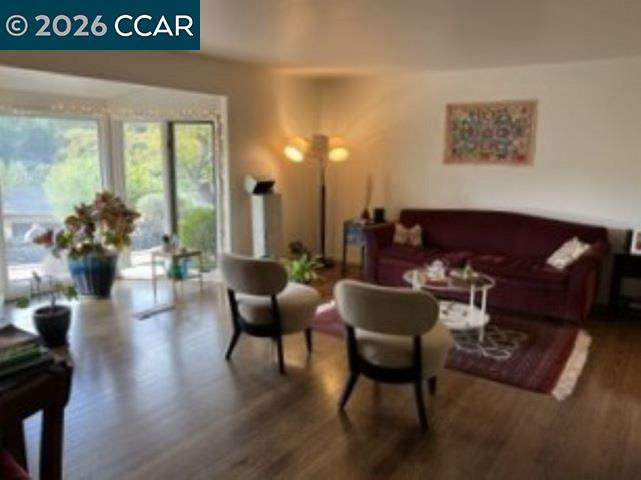 Building Photo - 4010 Woodside Ct