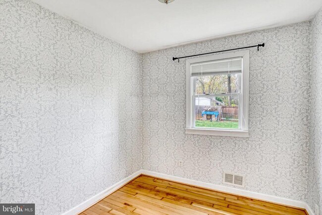 Building Photo - 5608 Tremont Dr