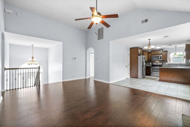 Building Photo - Pet Friendly Four Bedroom with Basement!