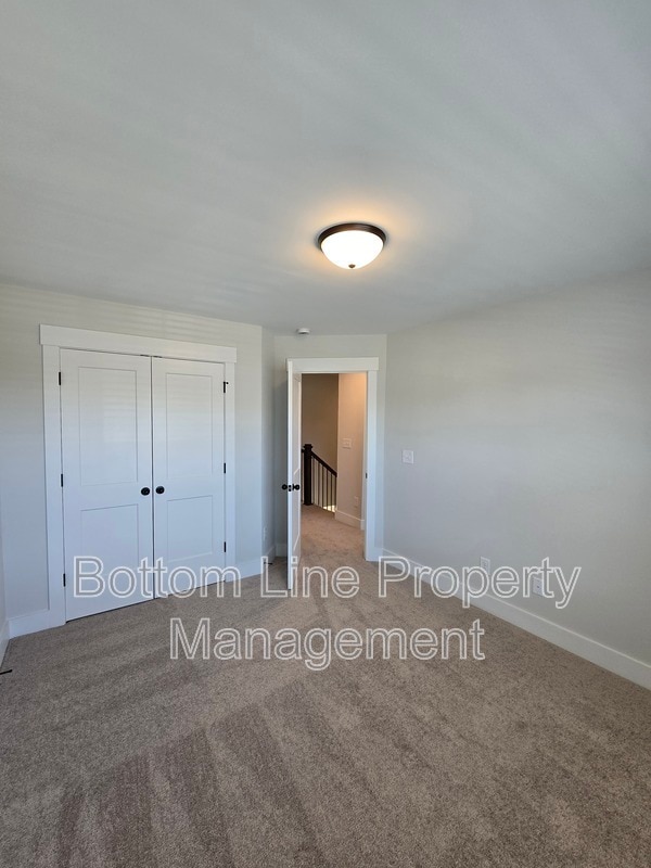 Building Photo - 111 Viburnum Rd