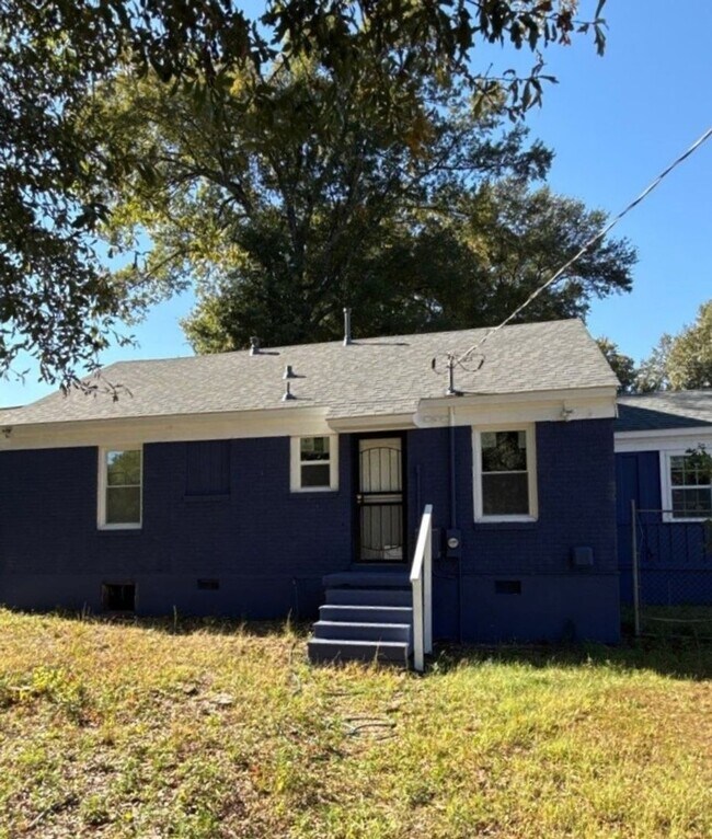 Building Photo - Fully Renovated 3BR Home in East Memphis – Section 8 Welcome