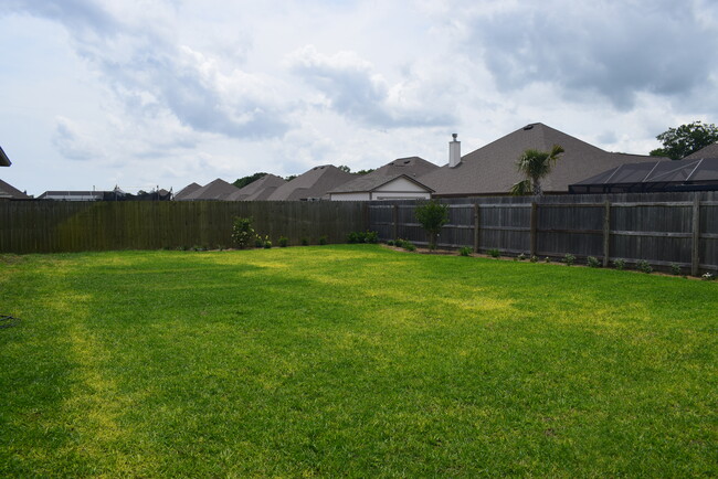 Building Photo - 6046 Cherry Hill Cir