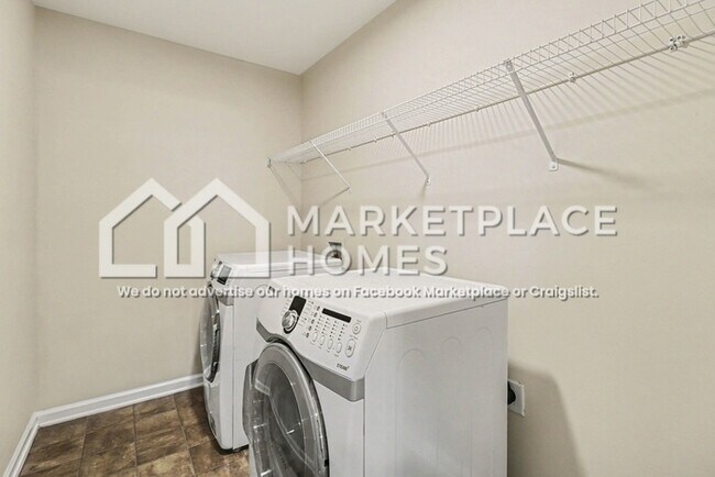 Building Photo - 5128 Rapahoe Trail