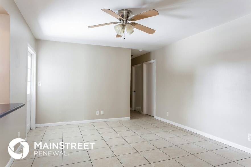 Building Photo - 1461 Wyndcliff Dr