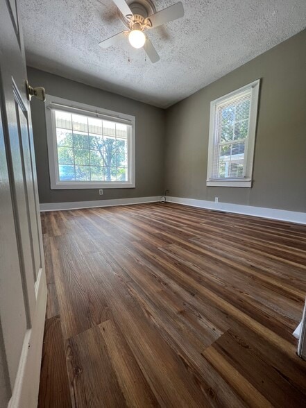 Building Photo - 1509 Humes Ave NE