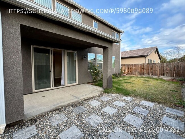 Building Photo - Elegant Cul-de-Sac Home in CUSD – Move-In ...