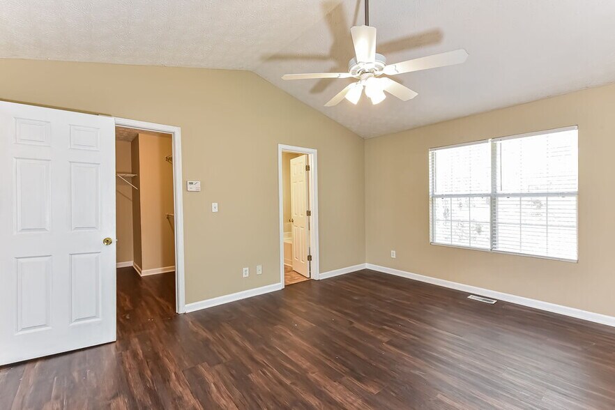 Building Photo - 735 Bridgewood Ct