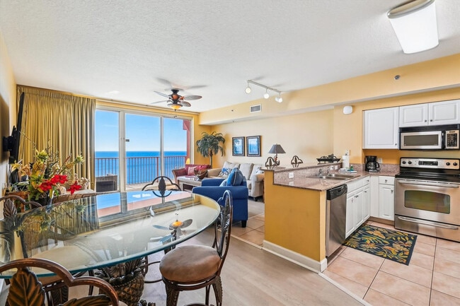 Building Photo - 9900 S Thomas Dr