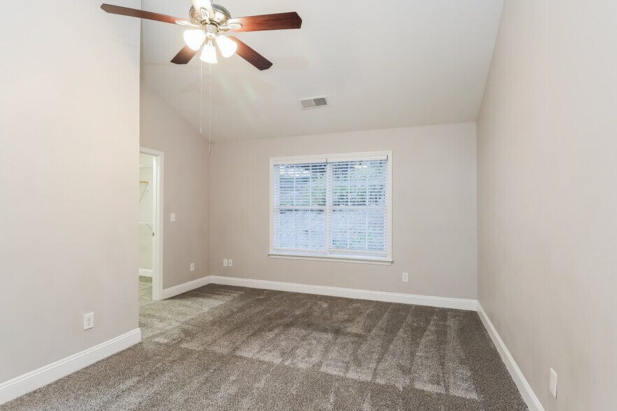 Building Photo - 2622 Amber Crest Dr