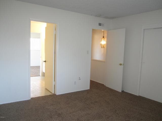 Building Photo - 2431 Bayshore Ave