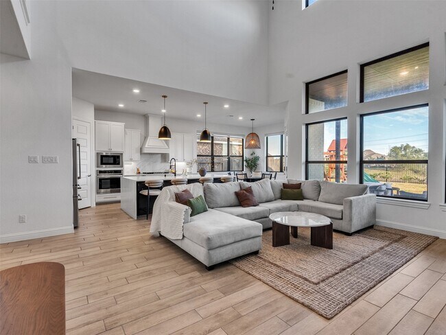 Building Photo - 913 Goose Creek St