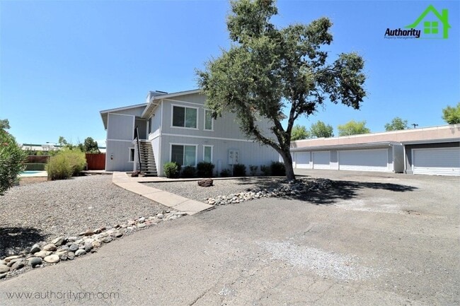 Building Photo - 900 Jamieson Ct