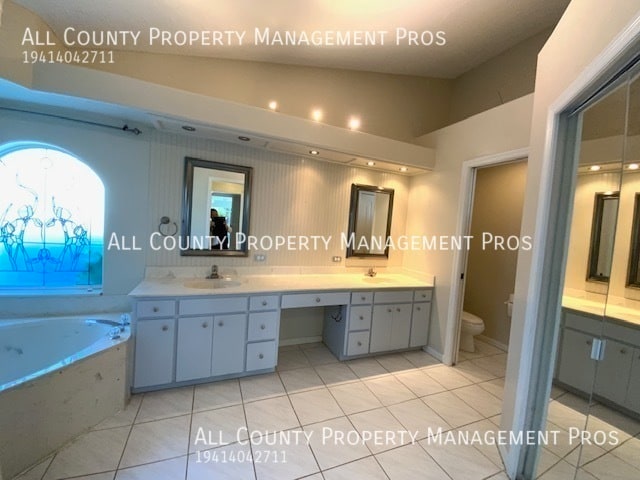 Building Photo - 5521 61st Ln E