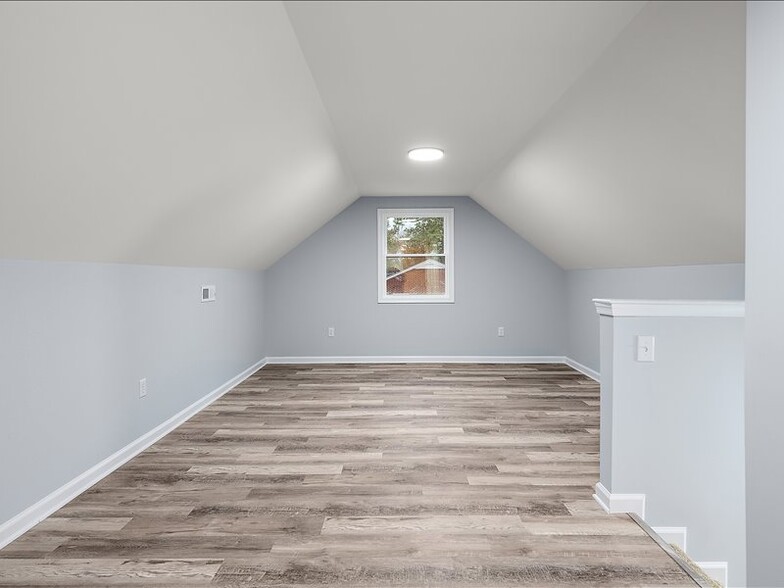 Building Photo - 600 Pacific Ave