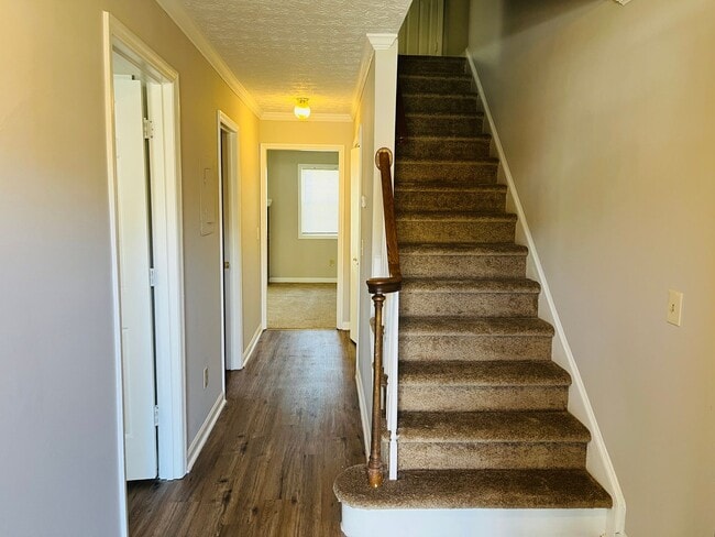 Building Photo - Welcome to Smyrna! Prime location, newly renovated, private fenced backyard, must see!