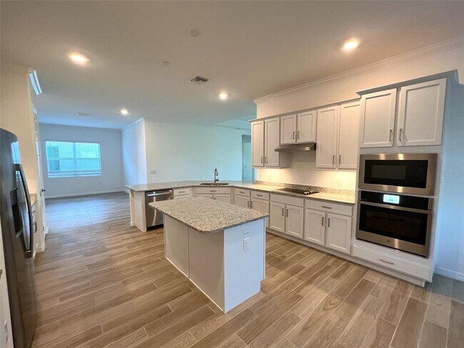 Building Photo - 25246 Keygrass Ct