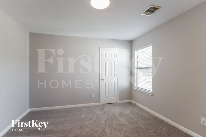 Building Photo - 15511 Hollow Cypress Ct